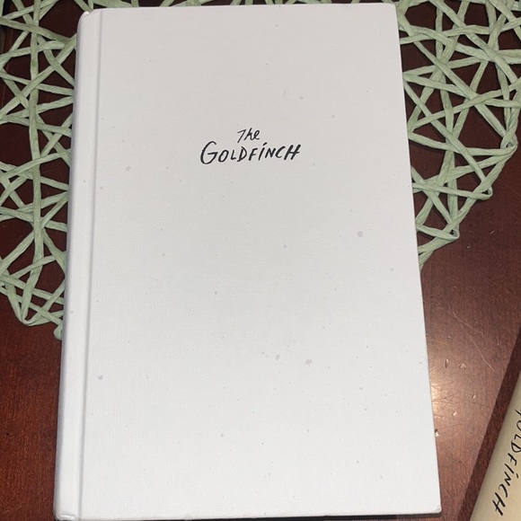 The Goldfinch Tartt, Donna Published by London Little Brown 2013 First Ediiton - Picture 11 of 14